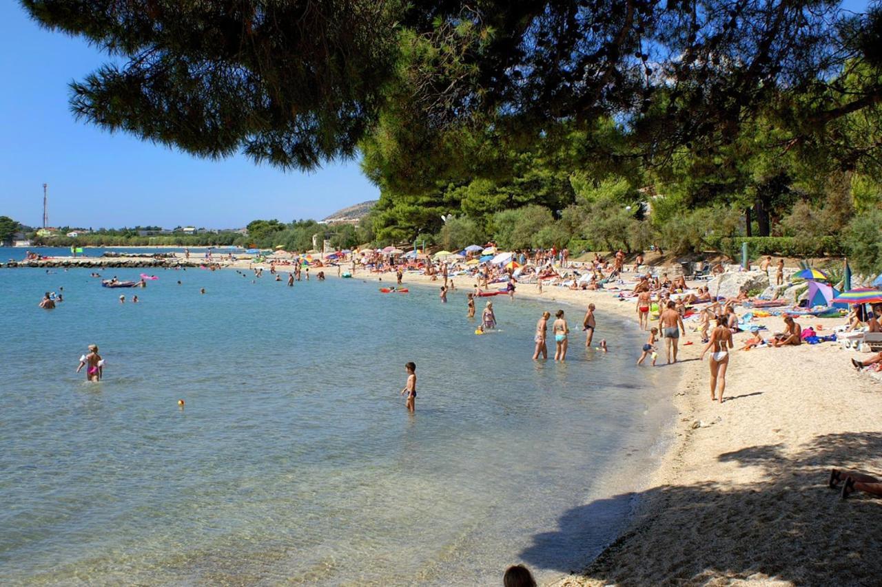 Apartments With A Parking Space Kastel Stafilic, Kastela - 16086 외부 사진